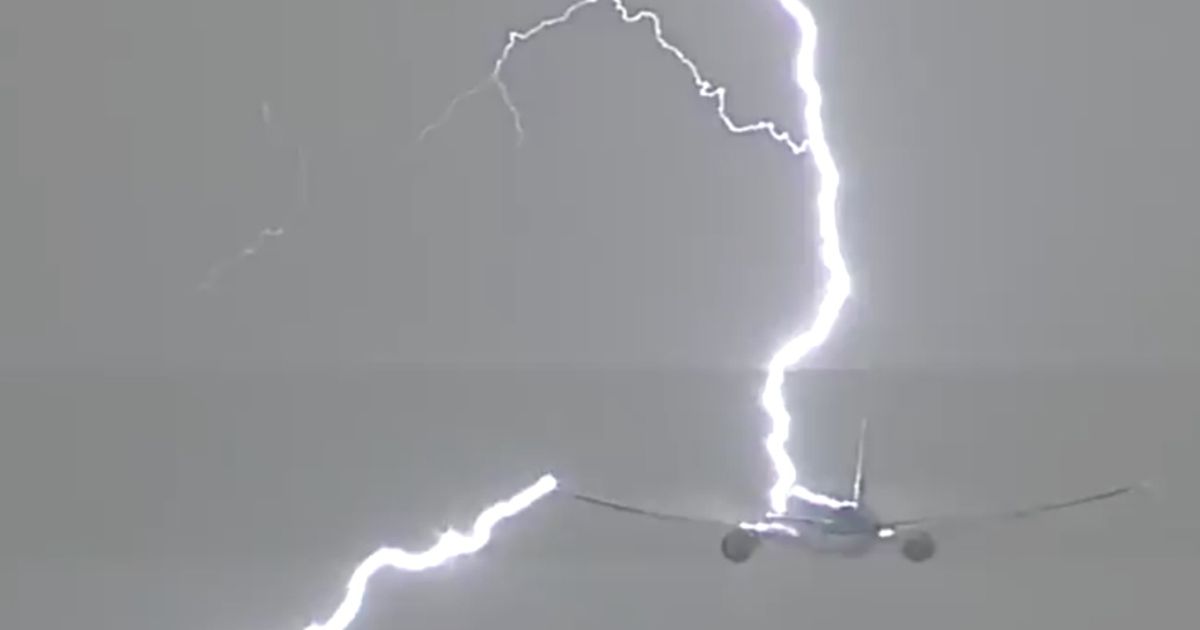 <b>Lightning and Aviation</b>